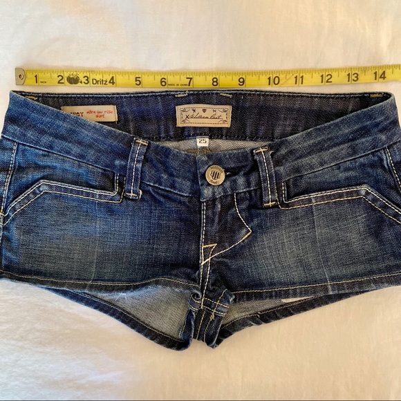 William Rast Jean Shorts - Picture 6 of 6